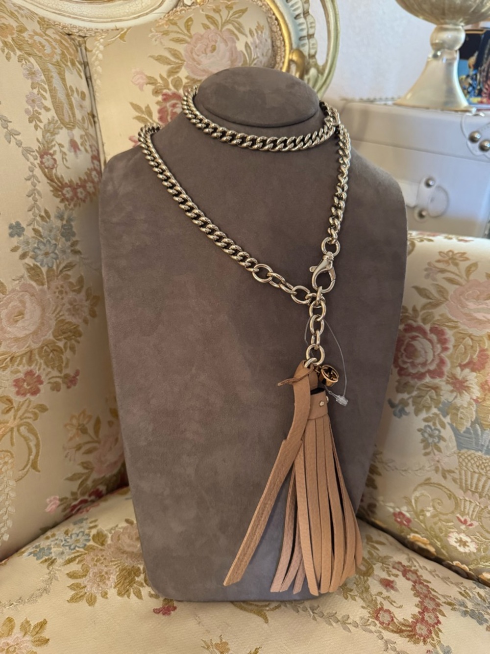 GUCCI CHAIN TASSEL GOLD / BEIGE LEATHER BELT NEW WITH TAGS - Picture 16 of 16